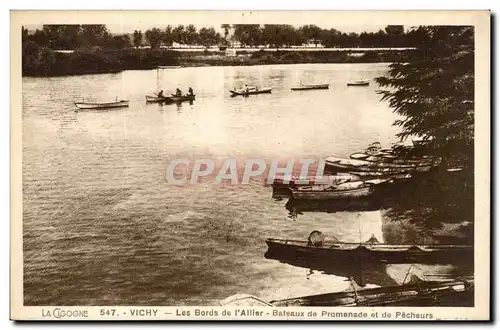 Vichy - Les Bords de l&#39Allier - Bateaux de Promenade et de Pecheurs - Ansichtskarte AK