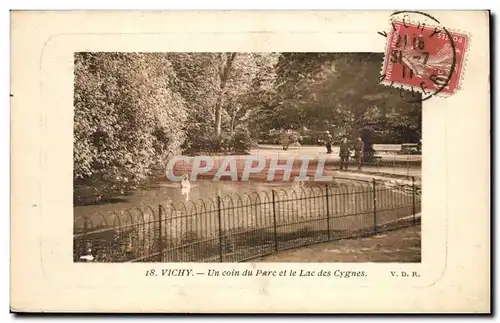 Vichy - Un Coin du parc et le lac des Cygnes - Ansichtskarte AK