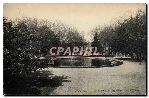 Moulins - Place de la Republique - Ansichtskarte AK