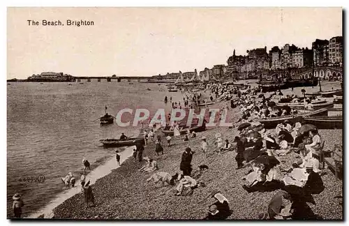 Great Britain Cartes postales The beach Brigthon
