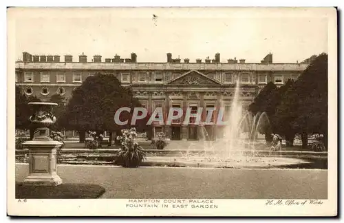 Grande Bretagne Great Britain Hampton Court Palace Cartes postales Fountain in East garden