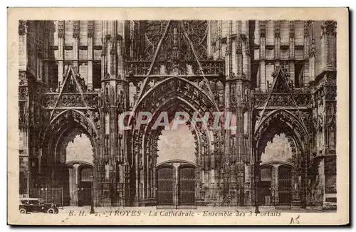Troyes Cartes postales La cathedrale Ensemble des trois portails