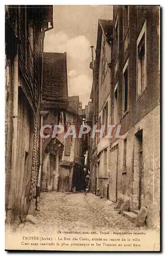 Troyes - La Rue des Chats situee au centre de la ville - Ansichtskarte AK