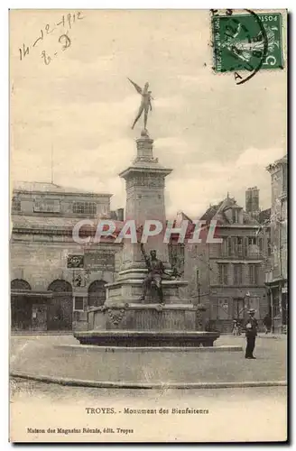 Troyes - Monuments des Bienfaiteurs - Ansichtskarte AK