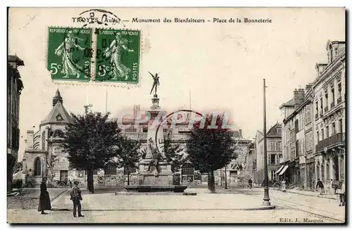 Troyes Cartes postales Monument des Bienfaiteurs Place de la Bonneterie