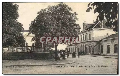 Romilly sur SEine Cartes postales La gare et le kiosque