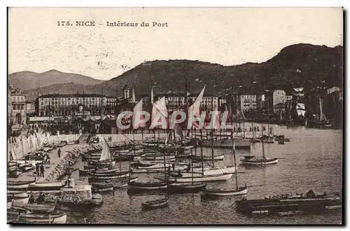 Nice Cartes postales Interieur du port