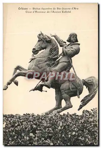 Orleans Ansichtskarte AK Statue equestre de sTe Jeanne d&#39arc Cour d&#39honneur de l&#39ancien eveche