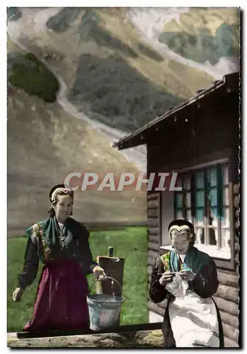 Costumes savoyards Cartes postales Serveuses du chalte savoyard au col des Aravis en costume local