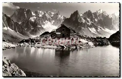 Cartes postales moderne Mirage du lac blanc (grandes Jorasses Dent du geant et aiguille de Chamonix)