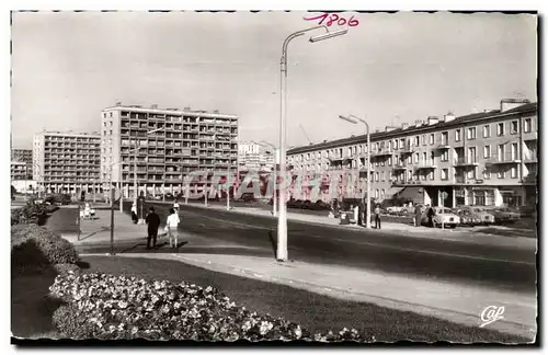 Angouleme Cartes postales moderne les nouveaux immeubles place de la Gare