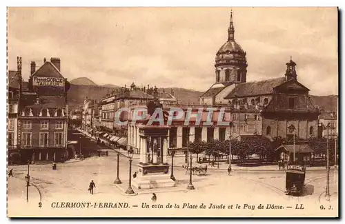 Clermont Ferrand - Un Coin de la Place de Jaude et le Puy de Dome - Cartes postales