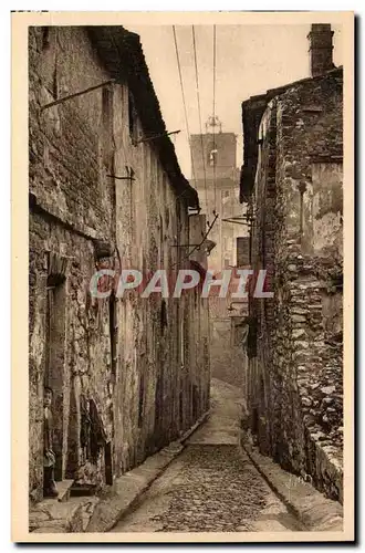 Hyeres - Le Clocher de Saint Paul vu d'une vieille rue Cartes postales
