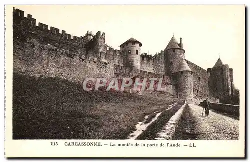 Carcassonne - La Montee de la Porte de l&#39Aude - Ansichtskarte AK