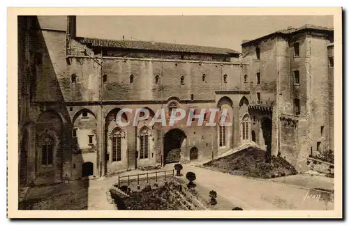 Avignon Cartes postales Palais des papes Cour d&#39honneur