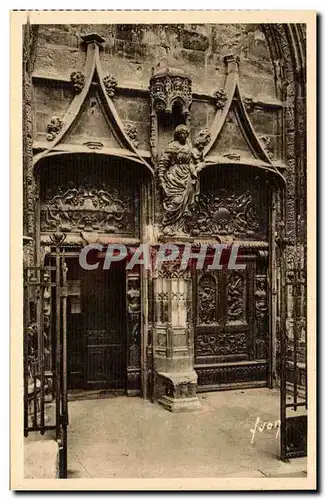 Avignon Cartes postales Palais des papes portail de l&#39eglise Saint Pierre