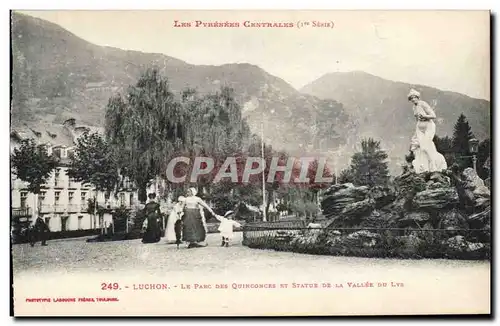 Ansichtskarte AK Luchon Le parc des Quinconces et statue de la valle du Lys