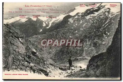 Cartes postales Luchon Les monts maudits Vus a travers l&#39echancrure du port de Venasque