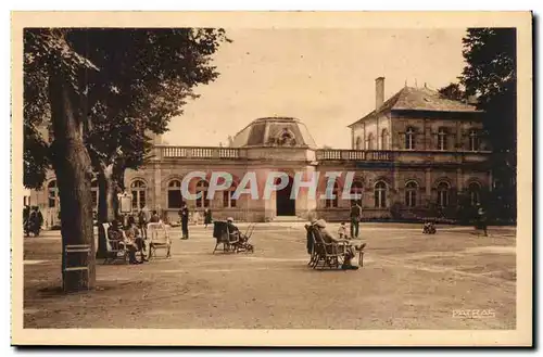 Neris les Bains - Le Grand Etablissement Thermal - Cartes postales