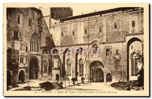 Avignon- Palais des Papes - Cour d'Honneur - Cartes postales