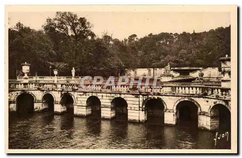 Nimes - Jardin de la Fontaine - Les bains romains - Ansichtskarte AK