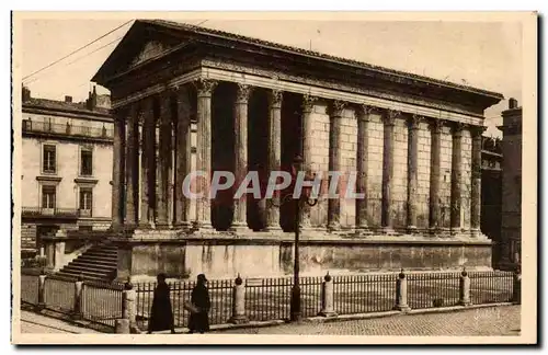 Nimes - La Maison Carree - Cartes postales