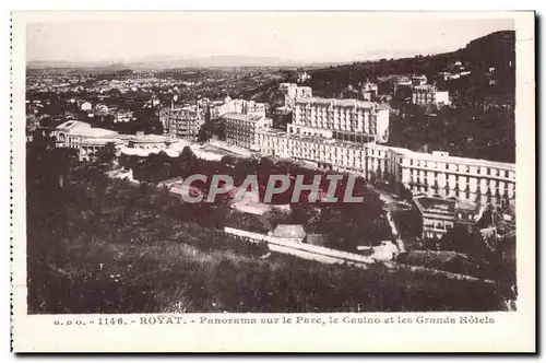 Cartes postales Royat Panorama sur le parc le casino et les grands hotels