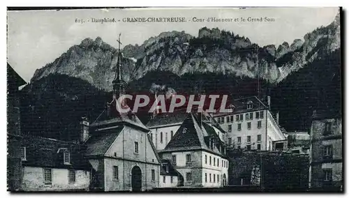 Cartes postales Dauphine Grande Chartreuse Cour d&#39honneur et le grand Som