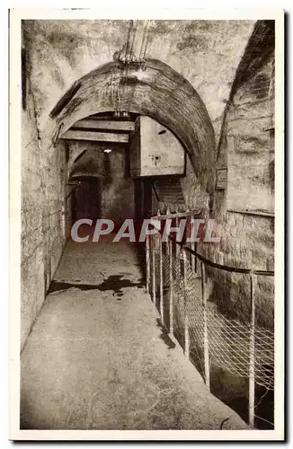 Cartes postales Fort de Vaux Escalier conduisant aux citernes Militaria