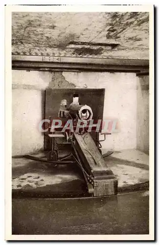 Cartes postales Fort de Vaux Piece de 75 dans la casemate de Bourges Ouest Douaumont Militaria