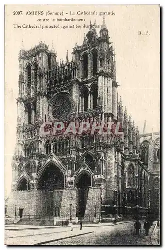 Amiens - La Cathedrale garantie contre le bombardement - Cartes postales