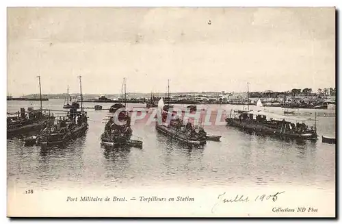 Ansichtskarte AK Brest Port militaire Torpilleurs en station (bateau)