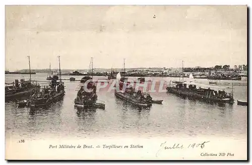 Cartes postales Brest Port militaire Torpilleurs en station (bateau)