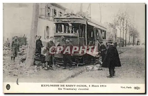 Cartes postales Explosion de Saint Denis 4 mars 1916 Un tramway eventre (pompiers gendarme policier)