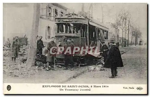 Ansichtskarte AK Explosion de Saint Denis 4 mars 1916 Un tramway eventre (pompiers gendarme policier)