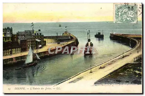 Dieppe - L&#39entree des Jetees - Cartes postales