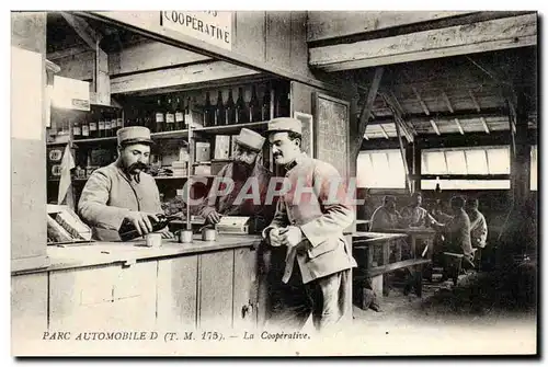 Cartes postales Militaria Parc automobile D La cooperative