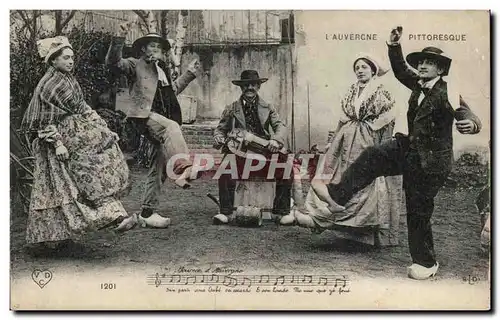 Auvergne - Types Auvergne - La Bouree - danse - musique - chanson Cartes postales