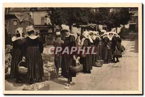 Pont Aven - Jour de Marche - La Douce France - Cartes postales