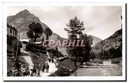 Gavarnie - A Gauche le Pic seeugnac alt 2575 - Cartes postales