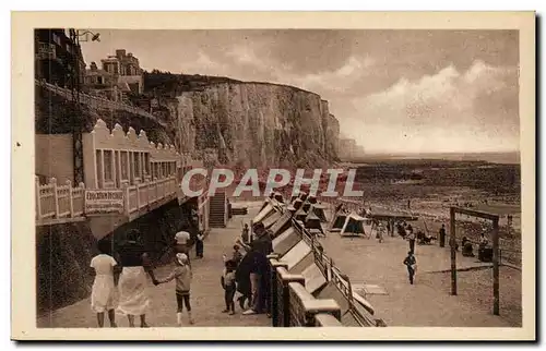 Ault - La Descente a la Plage et la Digue Promenade - Cartes postales