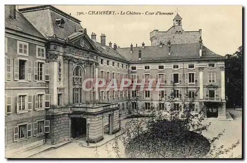 Cartes postales Chambery Le chateau La cour d&#39honneur