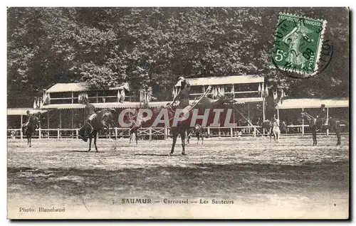 Saumur Ansichtskarte AK CArrousel Les sauteurs (cavalier cheval hippisme)