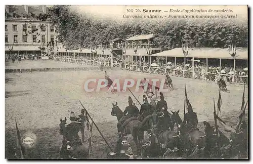 Saumur Ansichtskarte AK Ecole d&#39application de cavalerie CArrousel militaire Poursuite du mannequin a che(cava