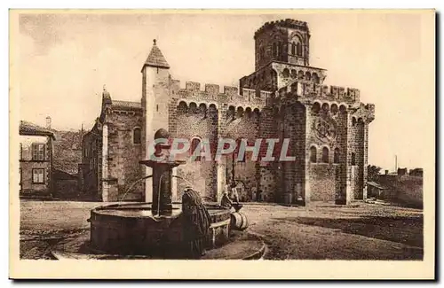 Cartes postales Royat L&#39eglise (animee homme remplissant un tonneau)