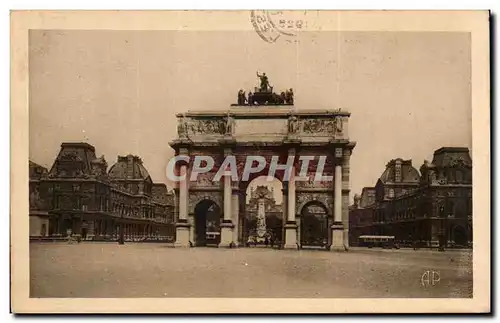 Paris - 1 - l&#39Arc de Triomphe du Carrousel et le Palais de Louvre Cartes postales