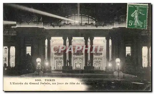 Paris 8 - L&#39Entree du Grand Palais un jour de fete de nuit - Cartes postales