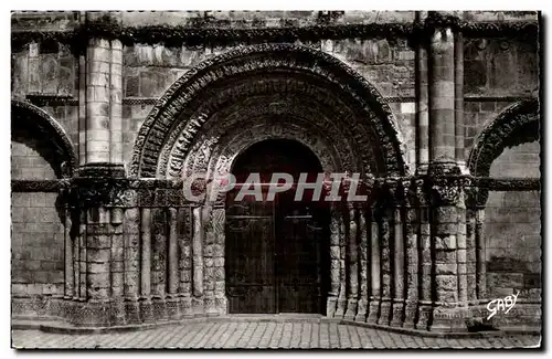 Saintes Cartes postales Porche principal de l&#39abbaye aux dames