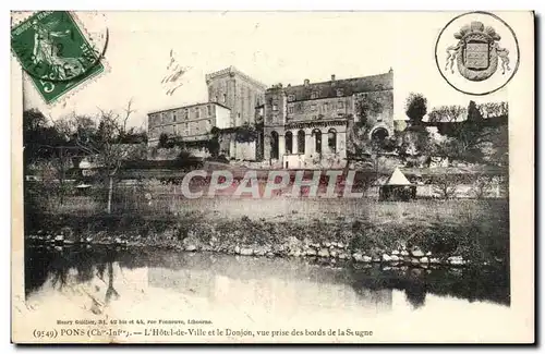 Pons Ansichtskarte AK L&#39hotel de ville et le donjon Vue prise des bords de la Seugne