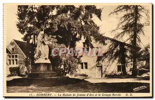 Domremy Ansichtskarte AK La maison de Jeanne d&#39arc et le groupe Mercie